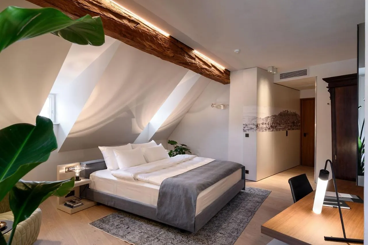 Zlata Ladjica Boutique Hotel 5*, Ljubljana